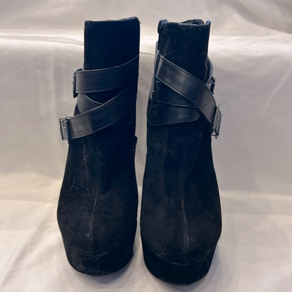 Black Anne Michelle High Heel Ankle Boots - Picture 6 of 8